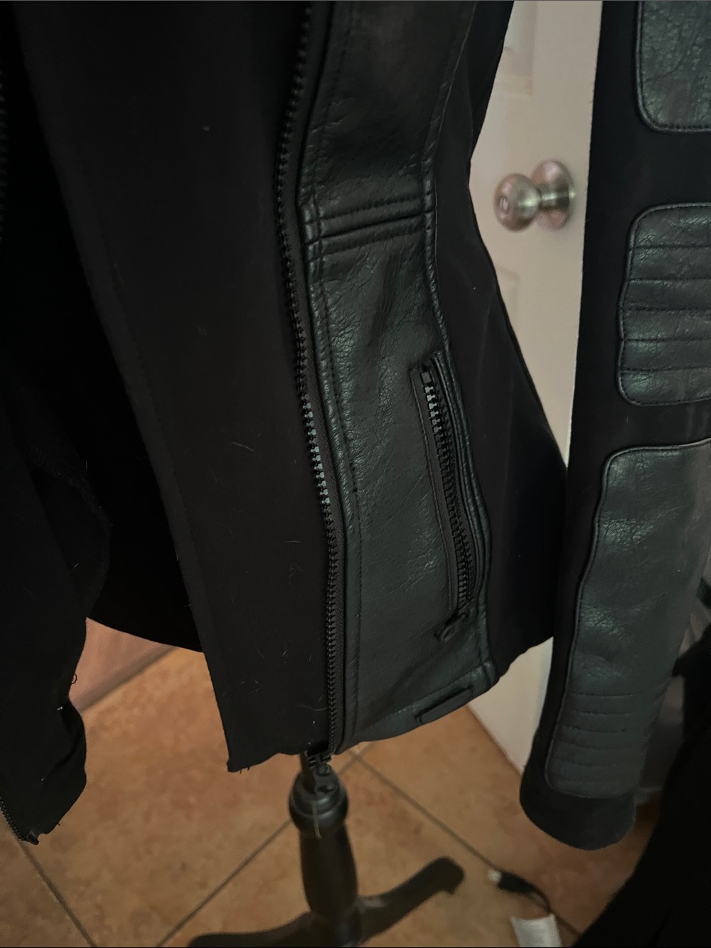 blanc noir Black Jacket with Contrast Interior - Picture 7 of 16